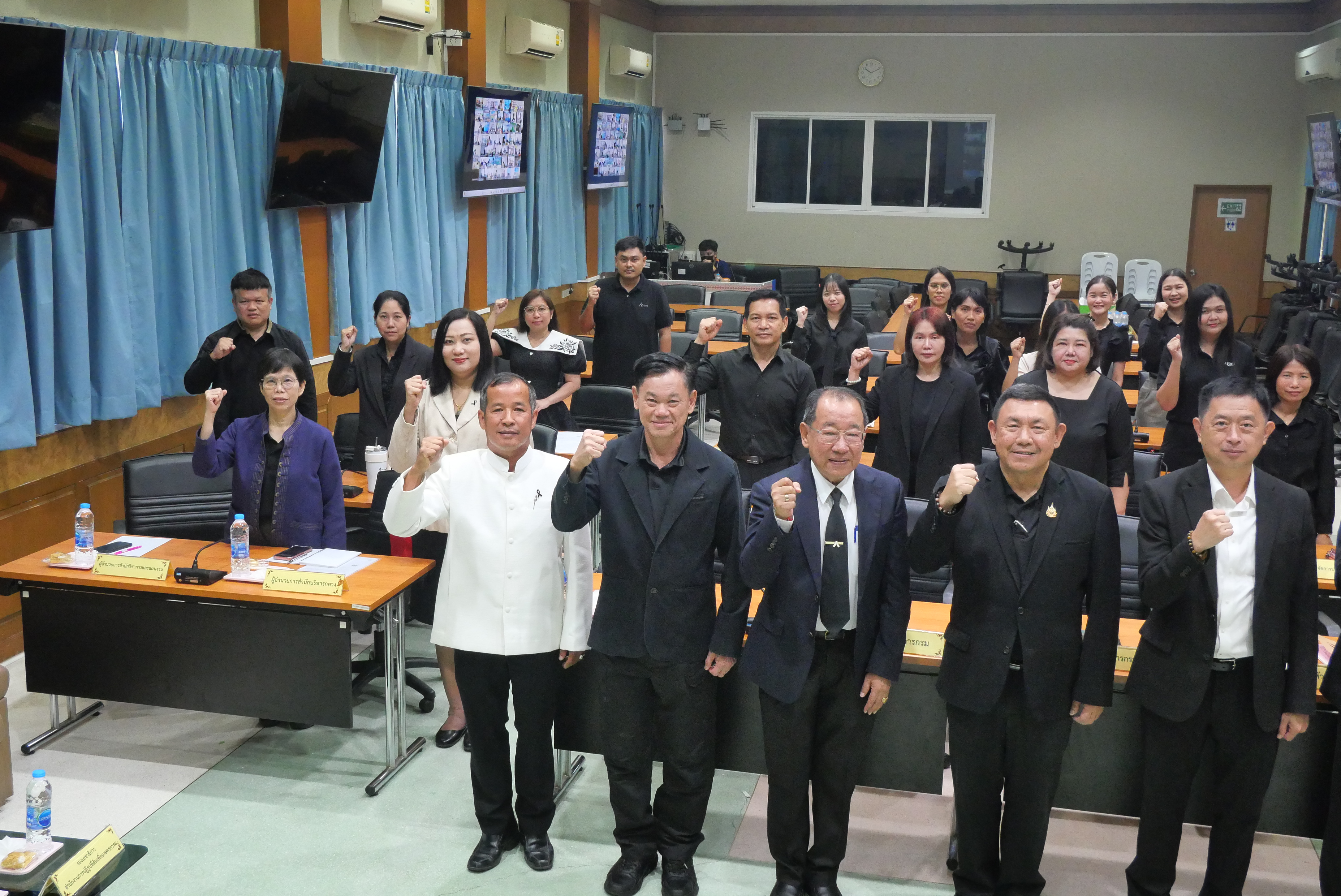 title - เลขาธิการ ส.ป.ก. เปิดการประชุม “สร้างความเข้าใจในการดำเนินโครงการและให้คำชี้แจงเกี่ยวกับการรวบรวม การเก็บข้อมูลเพื่อ ใช้ในการจัดทำแผนกำหนดตำแหน่ง เพื่อปรับปรุงการกำหนดตำแหน่งเป็นระดับสูงขึ้น ของ ส.ป.ก.”